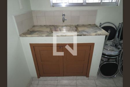 Casa à venda com 200m², 3 quartos e 3 vagasCozinha - Pia