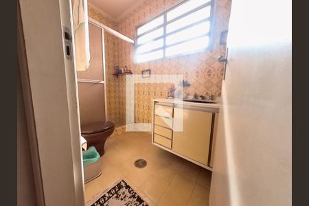 Casa à venda com 200m², 3 quartos e 5 vagasBanheiro