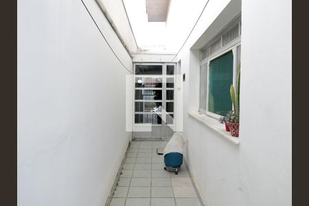 Casa à venda com 200m², 3 quartos e 5 vagasCorredor Quintal