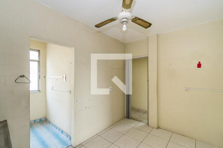 Apartamento para alugar com 130m², 2 quartos e 1 vaga Apartamento para alugar com 130m², 2 quartos e 1 vagaCozinha
