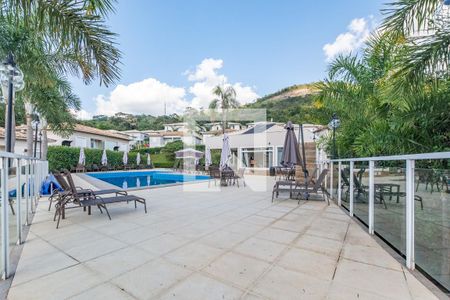 Casa de condomínio à venda com 126m², 3 quartos e 2 vagas Casa de condomínio à venda com 126m², 3 quartos e 2 vagasPiscina