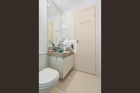 Casa de condomínio à venda com 126m², 3 quartos e 2 vagas Casa de condomínio à venda com 126m², 3 quartos e 2 vagasBanheiro da Suíte