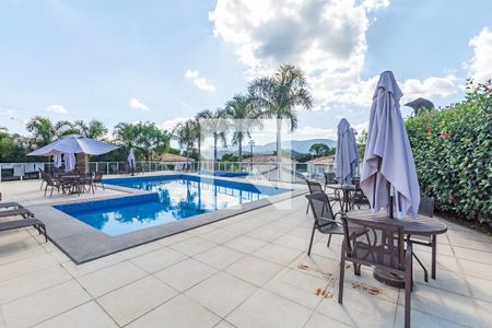 Casa de condomínio à venda com 126m², 3 quartos e 2 vagas Casa de condomínio à venda com 126m², 3 quartos e 2 vagasPiscina