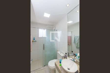 Casa de condomínio à venda com 126m², 3 quartos e 2 vagas Casa de condomínio à venda com 126m², 3 quartos e 2 vagasBanheiro da Suíte