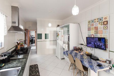 Casa para alugar com 450m², 3 quartos e 8 vagasCozinha