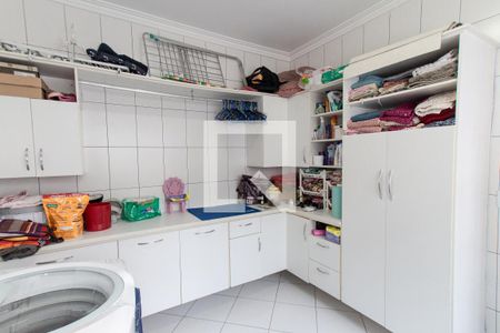 Casa para alugar com 450m², 3 quartos e 8 vagasÁrea de Serviço