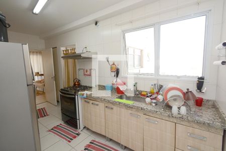 Apartamento à venda com 124m², 3 quartos e 2 vagasCozinha