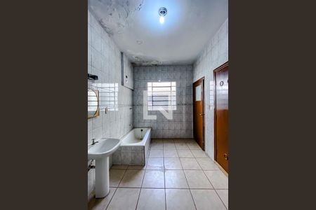 Apartamento à venda com 114m², 3 quartos e sem vagaBanheiro