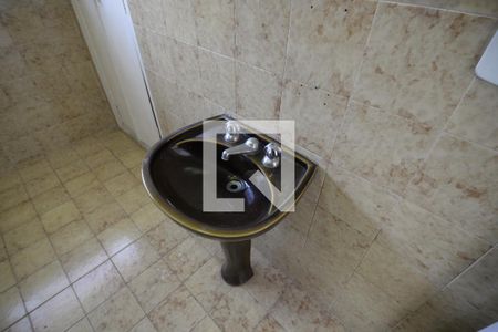 Casa à venda com 208m², 3 quartos e 3 vagasBanheiro