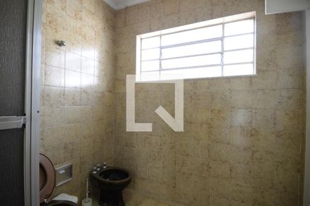 Casa à venda com 208m², 3 quartos e 3 vagasBanheiro