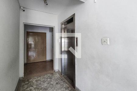 Apartamento à venda com 60m², 2 quartos e 1 vaga Apartamento à venda com 60m², 2 quartos e 1 vagaHall de Entrada