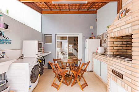 Casa à venda com 120m², 2 quartos e 2 vagasÁrea comum - Churrasqueira