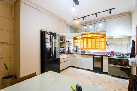 Casa à venda com 550m², 3 quartos e 2 vagasCozinha