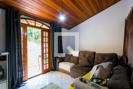 Casa à venda com 550m², 3 quartos e 2 vagasSótão