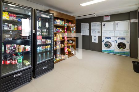 Apartamento para alugar com 34m², 2 quartos e sem vagaÁrea comum - Lavanderia