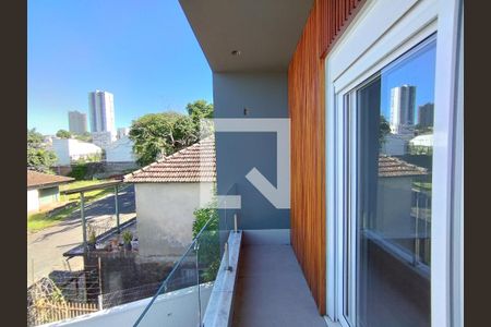 Casa à venda com 243m², 3 quartos e 2 vagas Casa à venda com 243m², 3 quartos e 2 vagasVista do Quarto 1