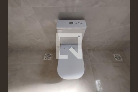 Casa à venda com 243m², 3 quartos e 2 vagas Casa à venda com 243m², 3 quartos e 2 vagasBanheiro do Quarto 2