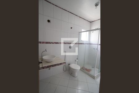 Casa à venda com 336m², 6 quartos e 4 vagasBanheiro