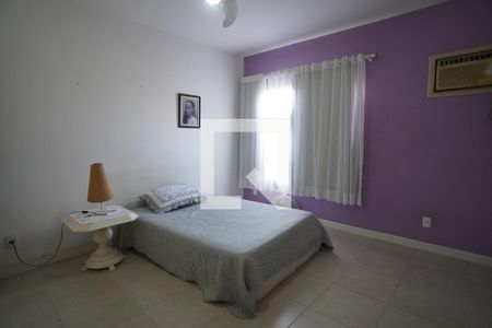 Casa à venda com 336m², 6 quartos e 4 vagasquarto