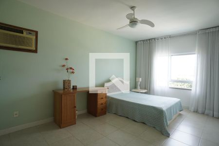 Casa à venda com 336m², 6 quartos e 4 vagasQuarto