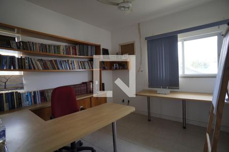 Casa à venda com 336m², 6 quartos e 4 vagasquarto