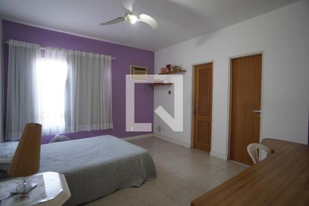 Casa à venda com 336m², 6 quartos e 4 vagasquarto