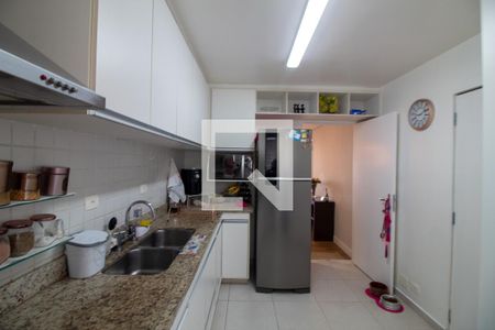 Apartamento para alugar com 90m², 2 quartos e 2 vagasCozinha