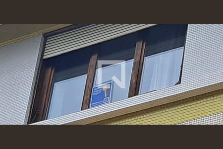 Apartamento à venda com 241m², 3 quartos e 1 vaga Apartamento à venda com 241m², 3 quartos e 1 vagaAdesivo na Janela