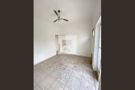 Apartamento à venda com 50m², 2 quartos e 1 vaga Apartamento à venda com 50m², 2 quartos e 1 vagaSala