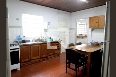 Casa à venda com 108m², 3 quartos e 3 vagasCozinha