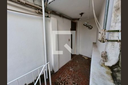 Casa à venda com 108m², 3 quartos e 3 vagas Casa à venda com 108m², 3 quartos e 3 vagasDepósito