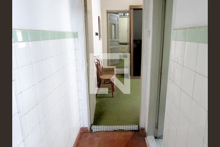 Casa à venda com 108m², 3 quartos e 3 vagasCorredor