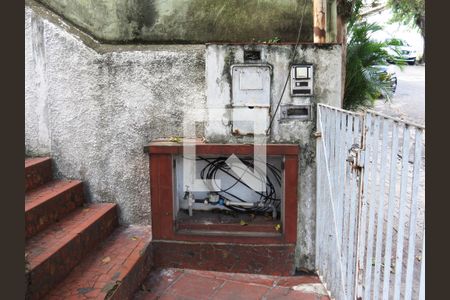 Casa à venda com 108m², 3 quartos e 3 vagasGaragem - Registro e Caixa de Luz