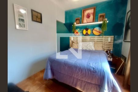 Casa à venda com 200m², 5 quartos e 3 vagas Casa à venda com 200m², 5 quartos e 3 vagasQuarto