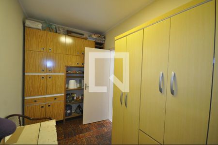 Casa à venda com 170m², 3 quartos e 2 vagasQuarto de Serviço