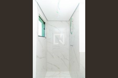 Apartamento à venda com 46m², 2 quartos e 1 vaga Apartamento à venda com 46m², 2 quartos e 1 vagaBanheiro