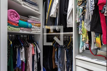 Apartamento à venda com 96m², 2 quartos e 2 vagascloset na suíte2_1