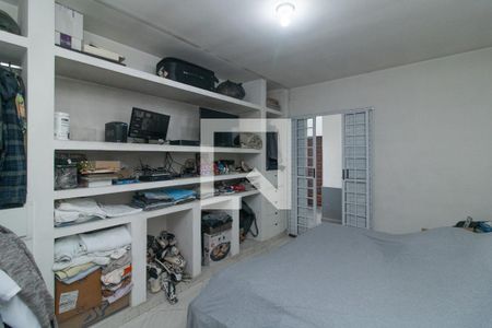 Suíte 1 de casa à venda com 3 quartos, 400m² em Vila Califórnia, São Paulo