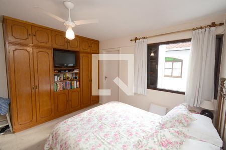 Casa à venda com 180m², 4 quartos e 2 vagasSuíte