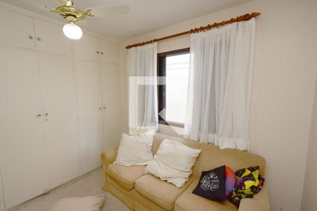 Casa à venda com 180m², 4 quartos e 2 vagasQuarto 3