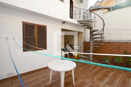 Casa à venda com 180m², 4 quartos e 2 vagasQuintal