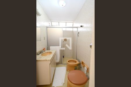 Casa à venda com 180m², 4 quartos e 2 vagasBanheiro