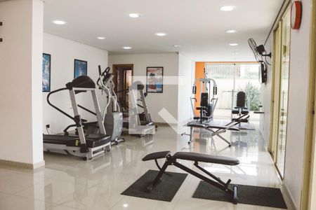 Apartamento à venda com 130m², 4 quartos e 3 vagas Apartamento à venda com 130m², 4 quartos e 3 vagasÁrea comum - Academia