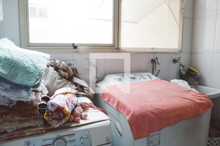 Apartamento à venda com 130m², 4 quartos e 3 vagas Apartamento à venda com 130m², 4 quartos e 3 vagasÁrea de Serviço