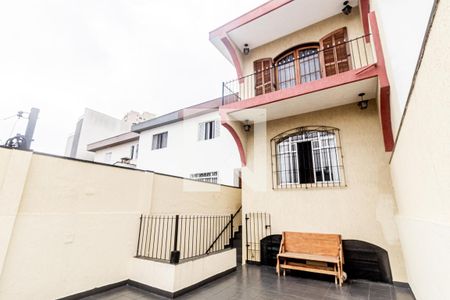 Casa à venda com 272m², 3 quartos e 2 vagas Casa à venda com 272m², 3 quartos e 2 vagasLaje