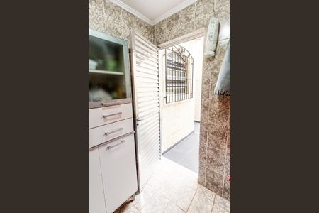 Casa à venda com 272m², 3 quartos e 2 vagas Casa à venda com 272m², 3 quartos e 2 vagasÁrea de Serviço