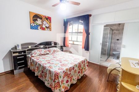 Casa à venda com 272m², 3 quartos e 2 vagas Casa à venda com 272m², 3 quartos e 2 vagasQuarto 3