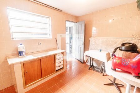 Casa à venda com 272m², 3 quartos e 2 vagas Casa à venda com 272m², 3 quartos e 2 vagasQuarto de Serviço