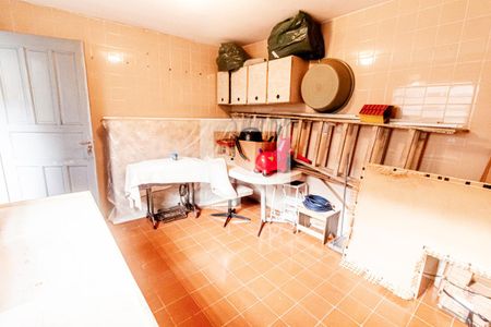 Casa à venda com 272m², 3 quartos e 2 vagas Casa à venda com 272m², 3 quartos e 2 vagasQuarto de Serviço