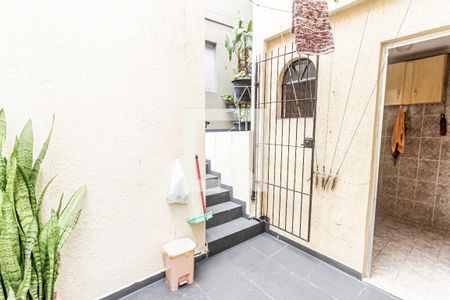 Casa à venda com 272m², 3 quartos e 2 vagas Casa à venda com 272m², 3 quartos e 2 vagasÁrea externa